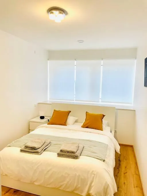 Brand New 3 Bedrooms With Terrace And Parking - 142-92 Luxembourg